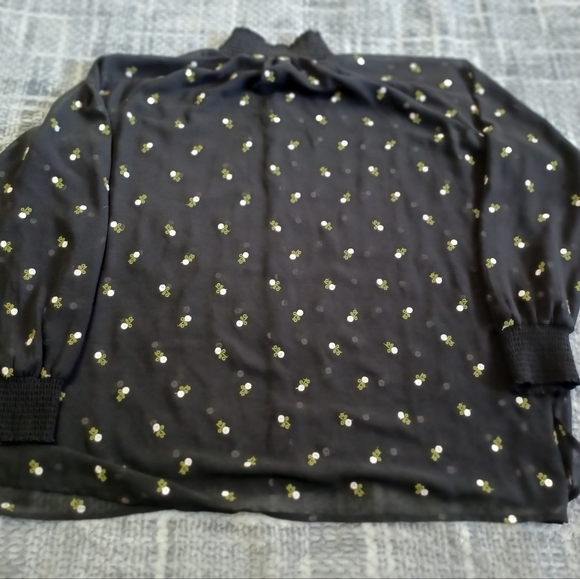 CABI Sheer Black Embroidered Floral Blouse Sz M Romantic Dark Angel Fairy Date - Picture 13 of 13
